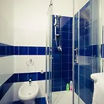 A Mare לינה וארוחת בוקר קאסטלמארה דל גולפו