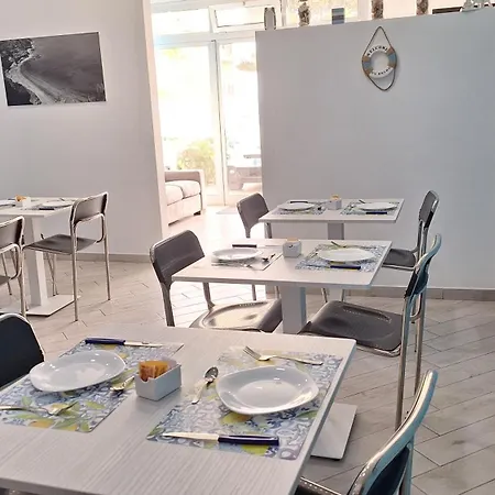 Nocleg ze śniadaniem A Mare 4*
