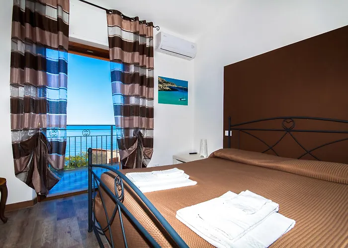 Bed & Breakfast A Mare 4*